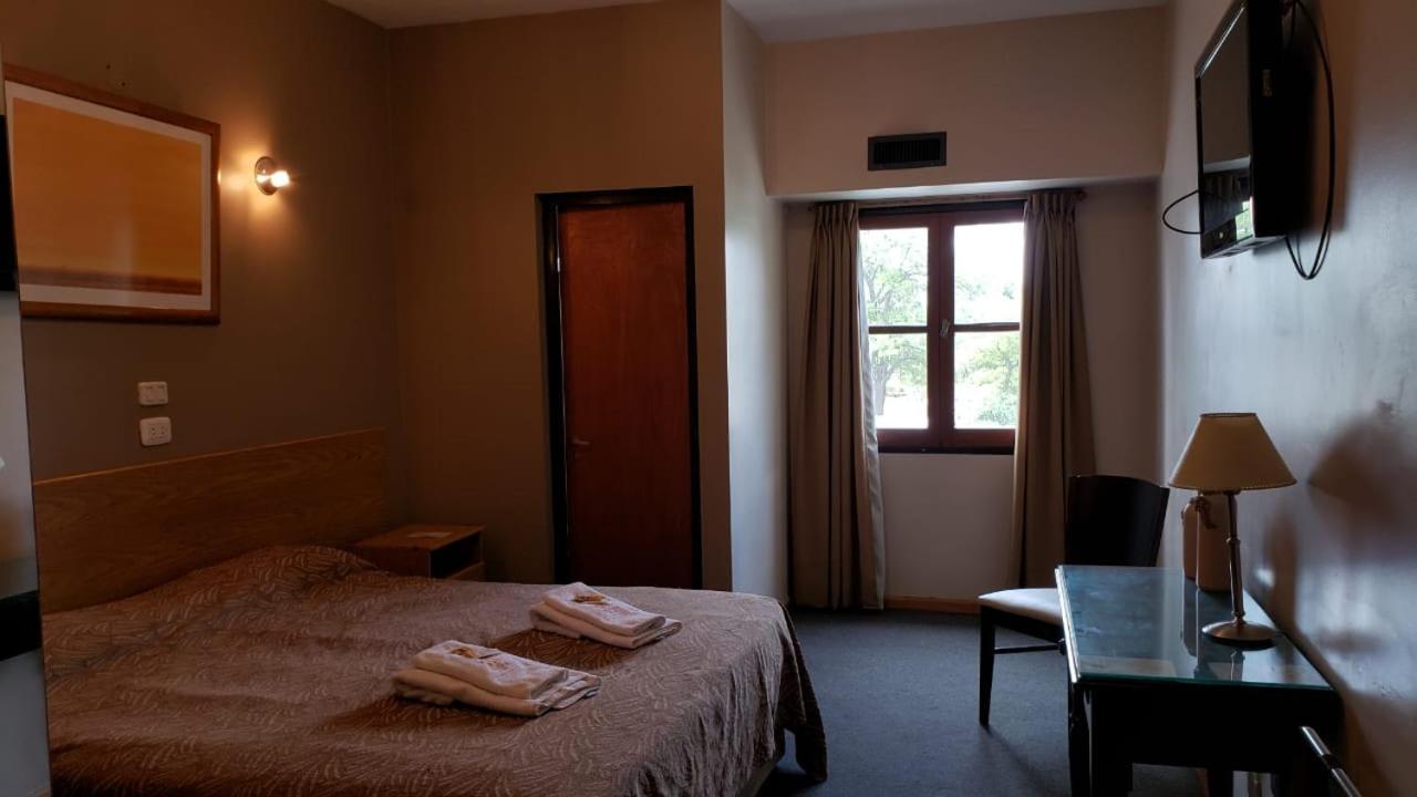 Hotel Lazaro Villa Mercedes Buitenkant foto