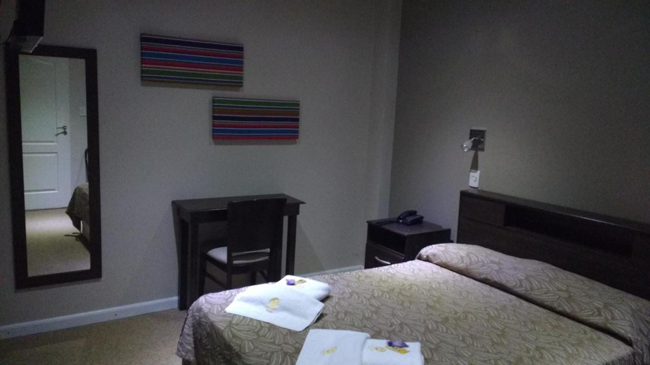 Hotel Lazaro Villa Mercedes Buitenkant foto